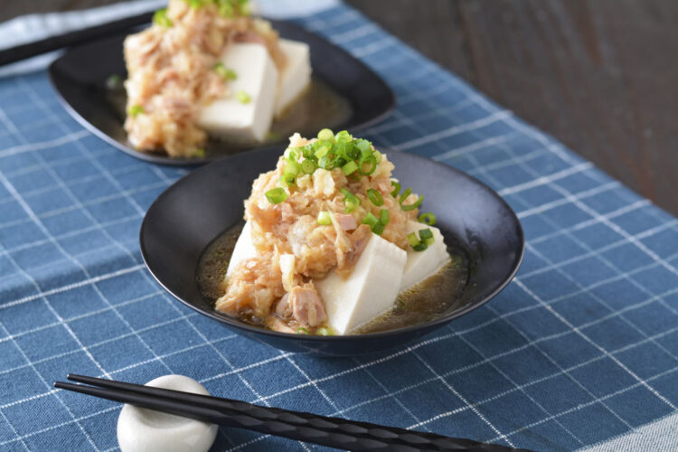 Chilled tofu with tuna & grated radish - Ponzu sauce -